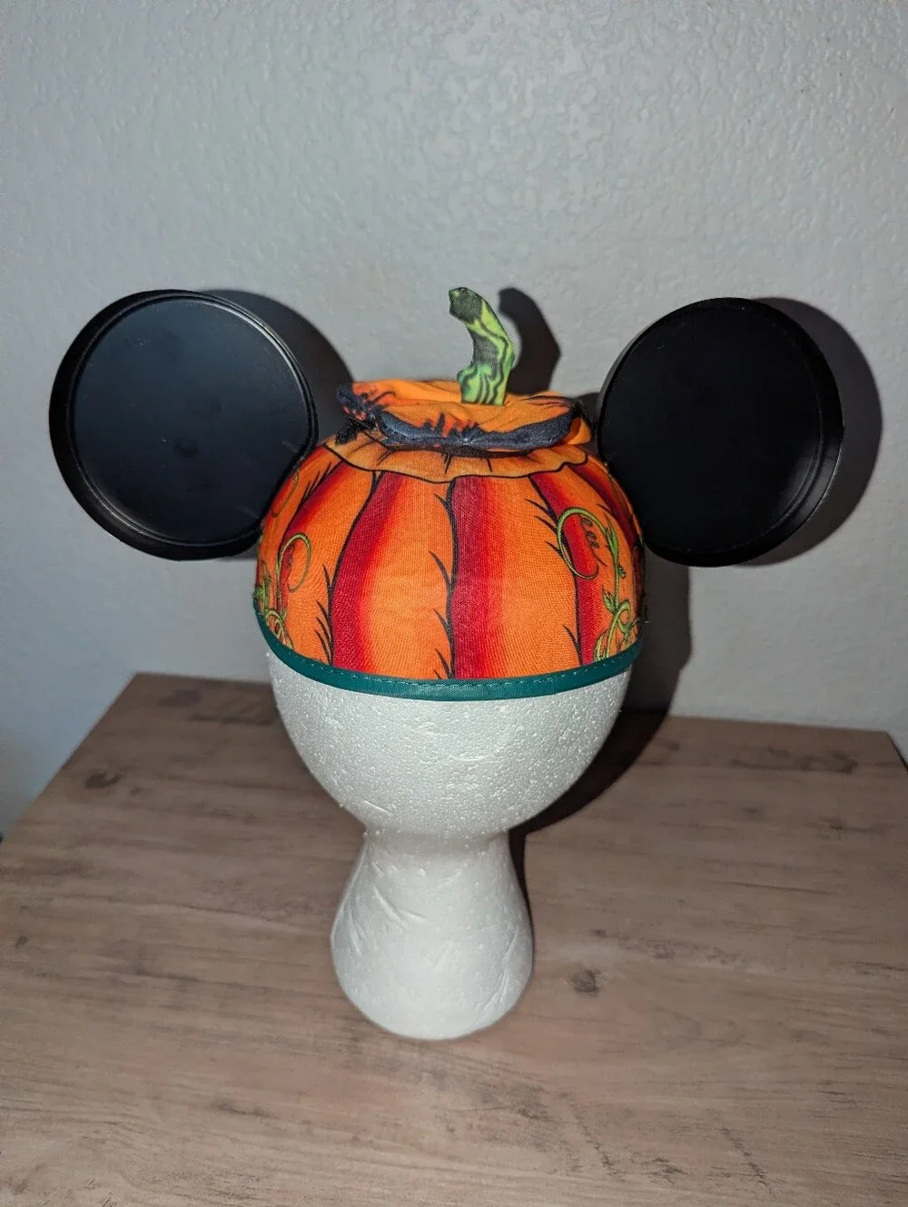 Disney Parks Mickey Mouse Halloween Jack-o'-Lantern Pumpkin Ear Hat